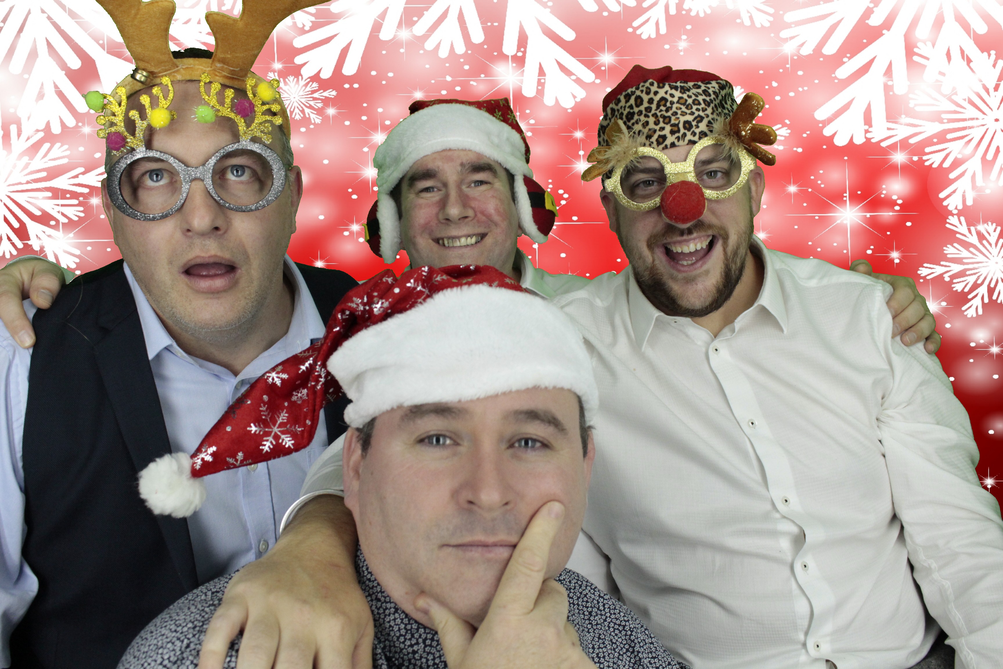 Silvermere Christmas Party | View more photos from the event at gallery.myphotoboothexperience.co.uk/u/MyPhotoBoothExperienceLtd/Silvermere-Christmas-Party-3